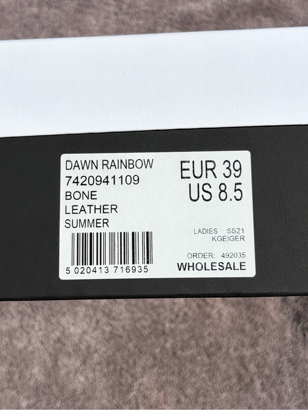 Kurt Geiger Leather Slip-On Sandals with Rainbow Crystal Straps Women’s 8.5 - Picture 12 of 14